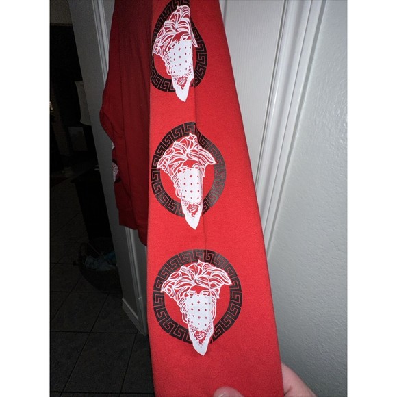 Crooks and Castles size XL Crewneck Sweatshirt Red/Black-White. - Picture 3 of 10